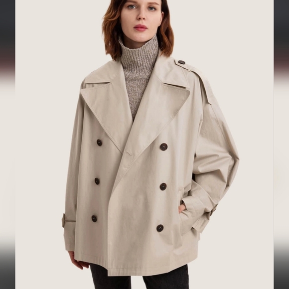 🆕 Gentle Herd Double Breasted Short 100% Cotton Trench Coat in Sand - Picture 3 of 10